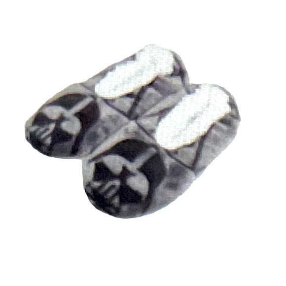 Vera Bradley Star Wars Cozy Life Slippers in Fleece (Size S/5-6) NWT. - Picture 1 of 6
